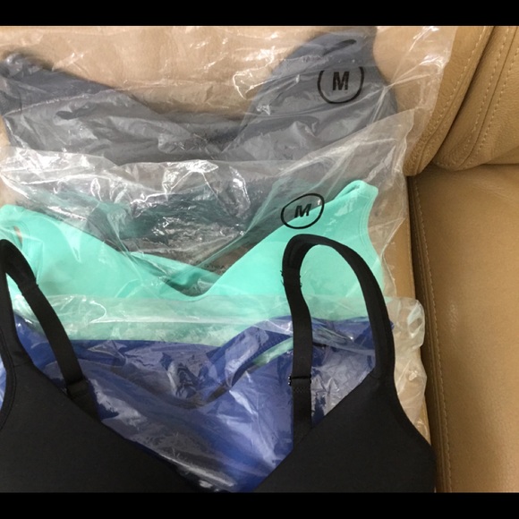 Flirt molded cup camisoles - Picture 4 of 8